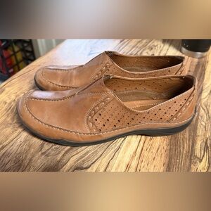 CLARKS Artisan Brown Leather Perforated Slip-On Loafers Comfort Shoes 9.5M